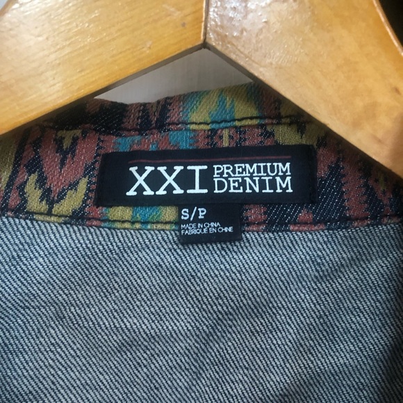 Forever 21 Cropped Pattern Jean Jacket - Picture 4 of 5